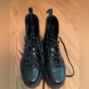 Puma x Dua Lipa Mayze High Lace Up Platform Boots Size 6.